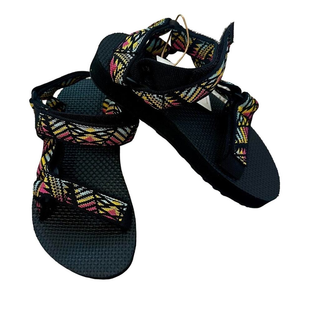 NEW TEVA Universal Water resistant Sandals Little Kids Size 10 boomerang pink